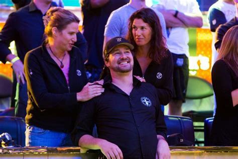 phil hellmuth wife